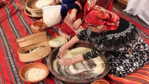 Les savoirs, savoir-faire et pratiques liés à la production et à la consommation du couscous